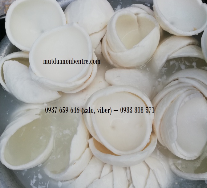 Mứt dừa non vị Lá Dứa